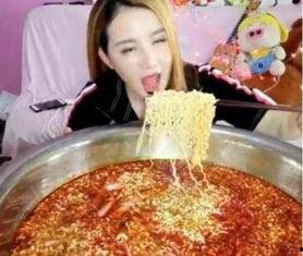 头条第一美女爱吃泡面,头条第一美女的日常美食秘密